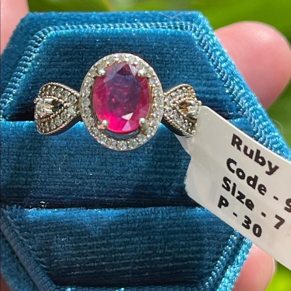 NWT Elegant Natural Ruby Gemstone with CZ in 925 Silver Ring size 7